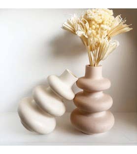 Petit vase artisanal décoratif - coloris doux et naturel: Blanc