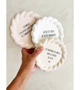 Coupelle vide poche cadeau message famille bonheur amour: Beige / texte Noir / Les souvenirs en famille sont les trésors de la vie