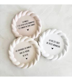 Coupelle vide poche cadeau message famille bonheur amour: Beige / texte Noir / Les souvenirs en famille sont les trésors de la vie