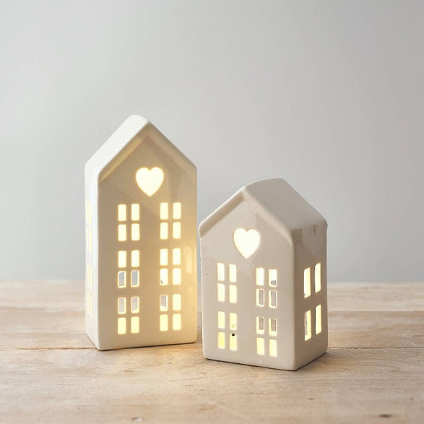 Maison LED blanche délicate, 16 cm