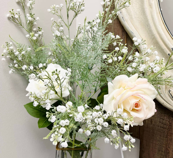 Spray de gypsophile doux givré pour créations décoratives
