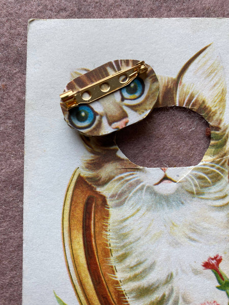 Broche en strass « WORD »