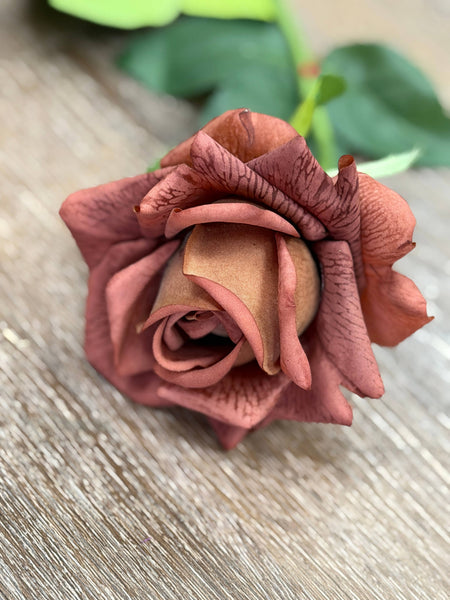 Rose premium 74 cm à grande fleur, toucher réaliste: Rose pâle