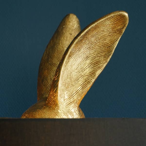 Lampadaire Hiding Rabbit, doré/noir, polyrésine, H.115 cm