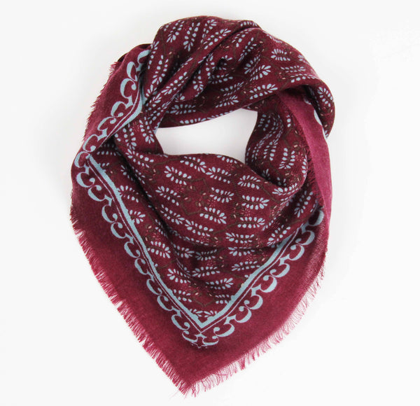 Delta Laine Celeste Bordeaux