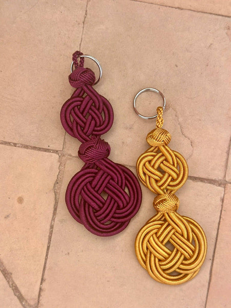 Porte-clés NIHAYA coloré et noué à bouton